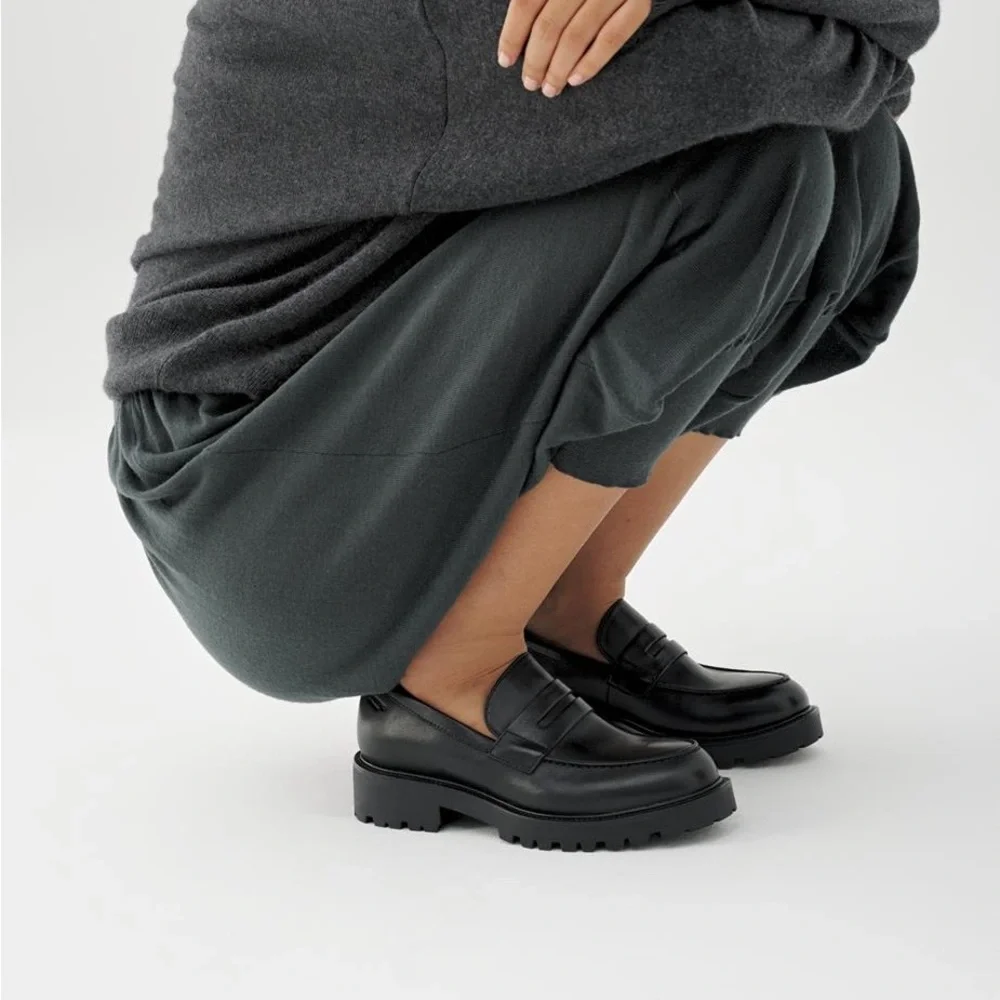 Vagabond Black Leather Women's Penny Loafers - Picture 5 of 5